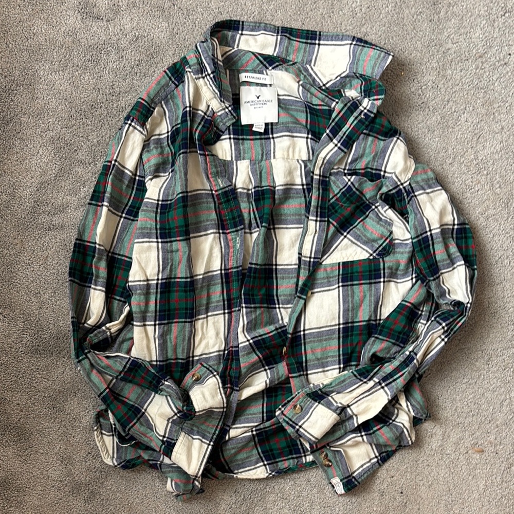 American Eagle women’s Flannel